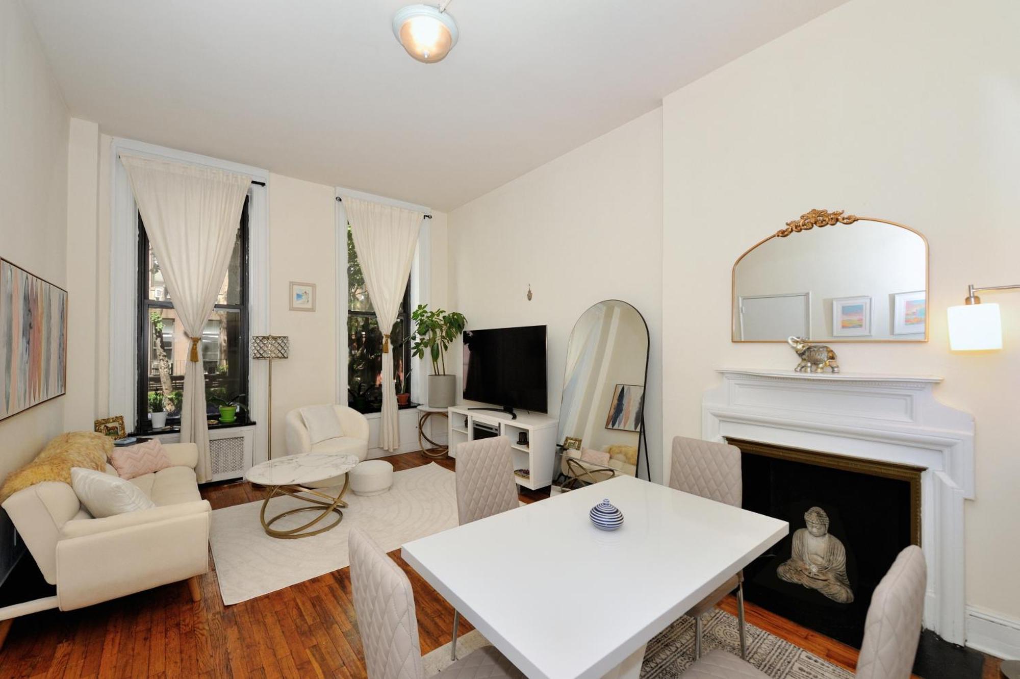 Apartment 1 Bedroom1bath Furnished In Midtown East New York
